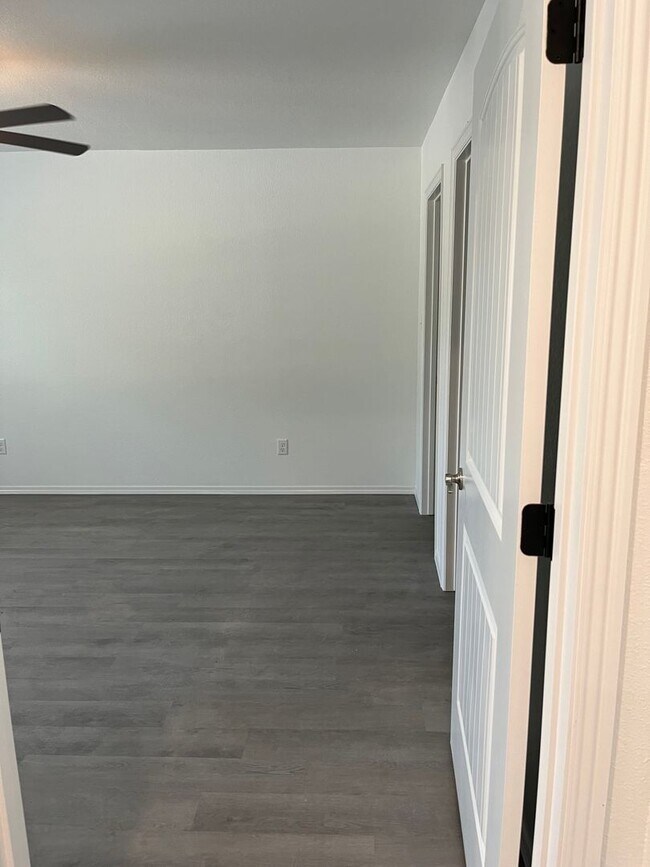 Building Photo - COX-POPLAR ST