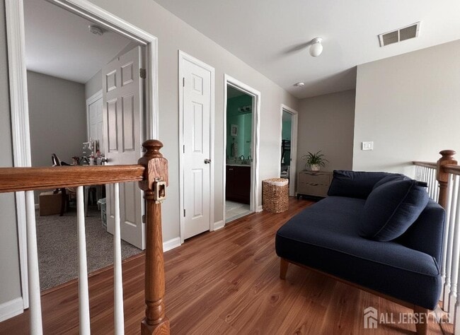 Building Photo - 4 Cobblers Cir