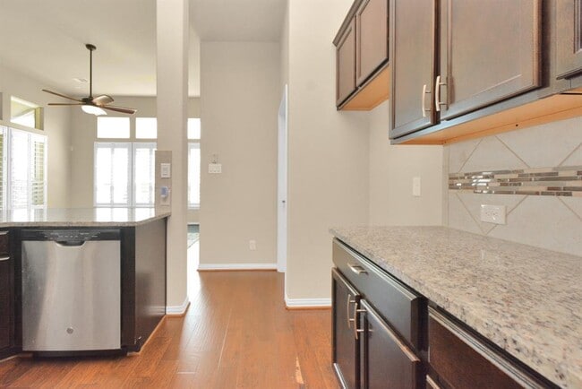 Building Photo - 2304 Tobarra Ln