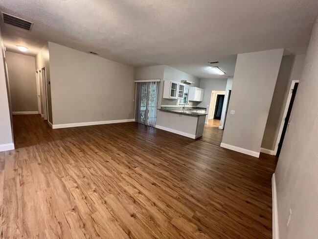 Building Photo - 813 NW 113th Terrace