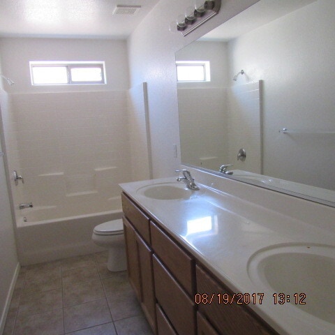 Building Photo - 2480 Palo Verde Blvd S
