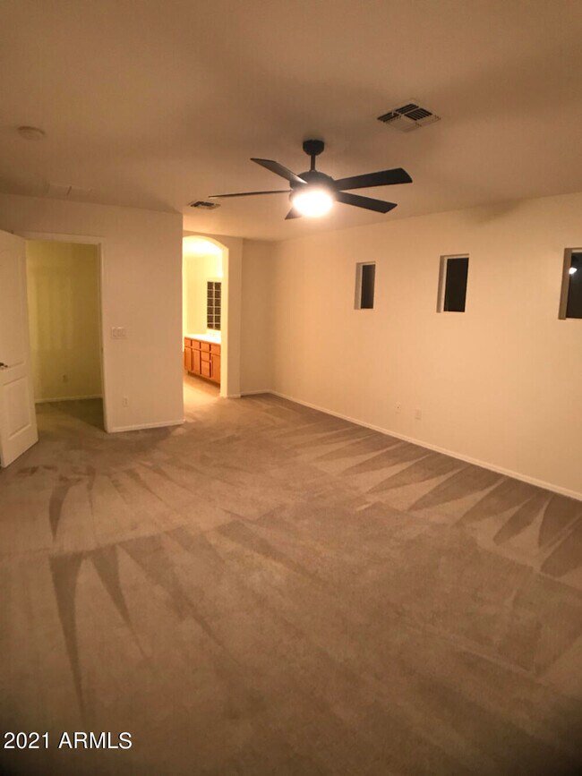 Building Photo - 17584 W Acacia Ct