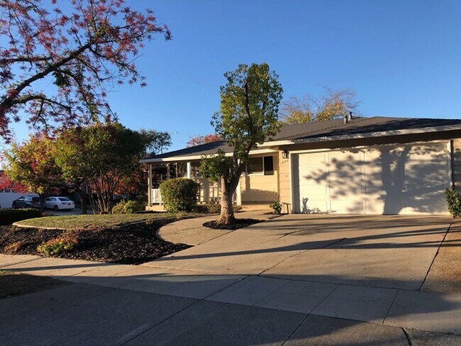 Building Photo - CAMBRIAN- Corner lot