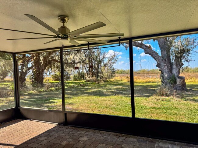 Building Photo - LAKE FRONT BRAND NEW Beautiful 3 bedroom on Lake Toho!