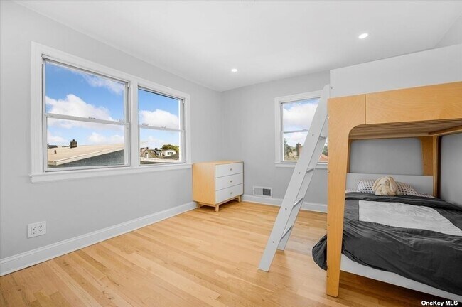 Building Photo - 2000 Ocean Blvd