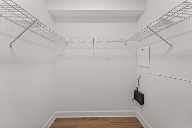 Building Photo - 1830 Radius Dr