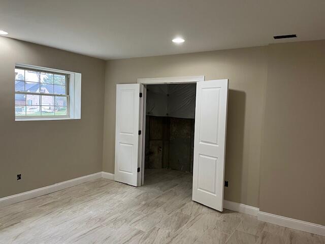 Building Photo - 4274 Captains Ct