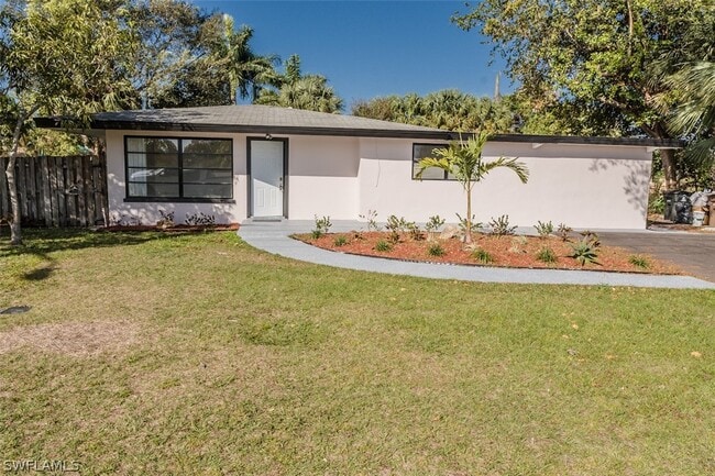 Building Photo - 4330 Deleon St