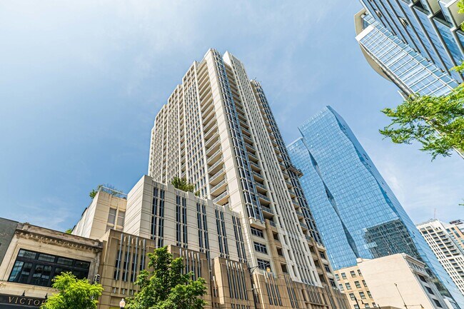 Building Photo - 1400 S Michigan Ave