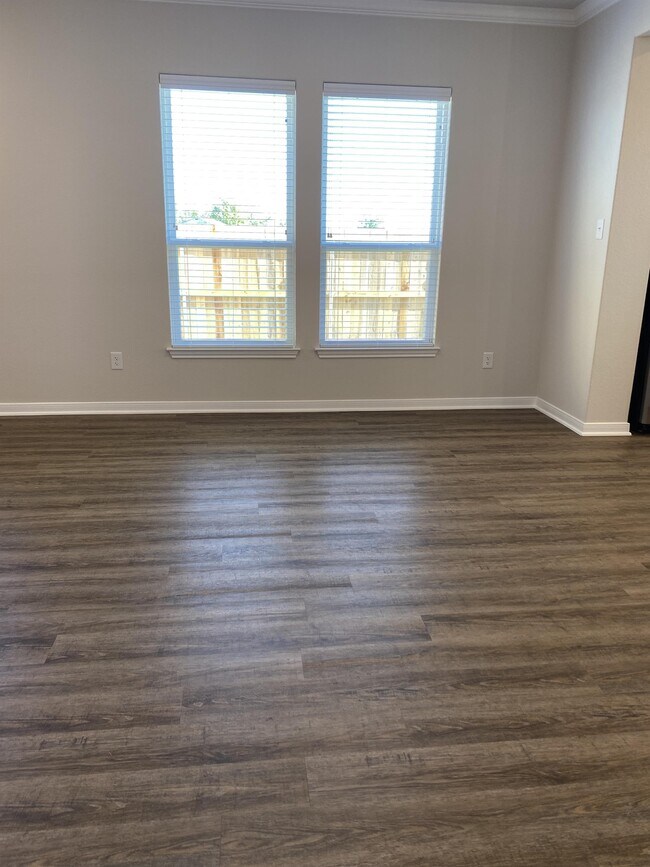 Building Photo - 8507 Chena Rdg Dr
