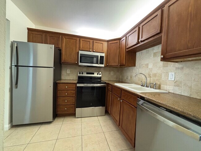 Building Photo - 9355 SW 8th St