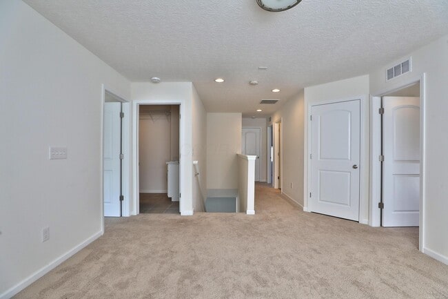 Building Photo - 12009 Landon Dr