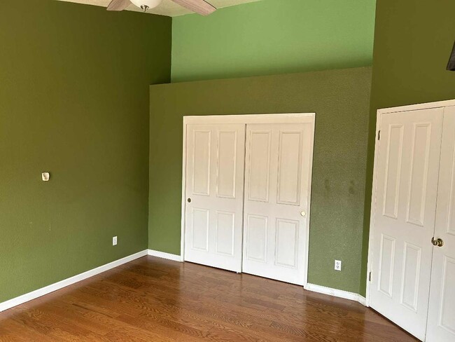 Building Photo - 1502 Barnum Ct
