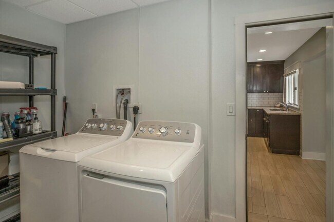 Building Photo - 288 Acre Ln