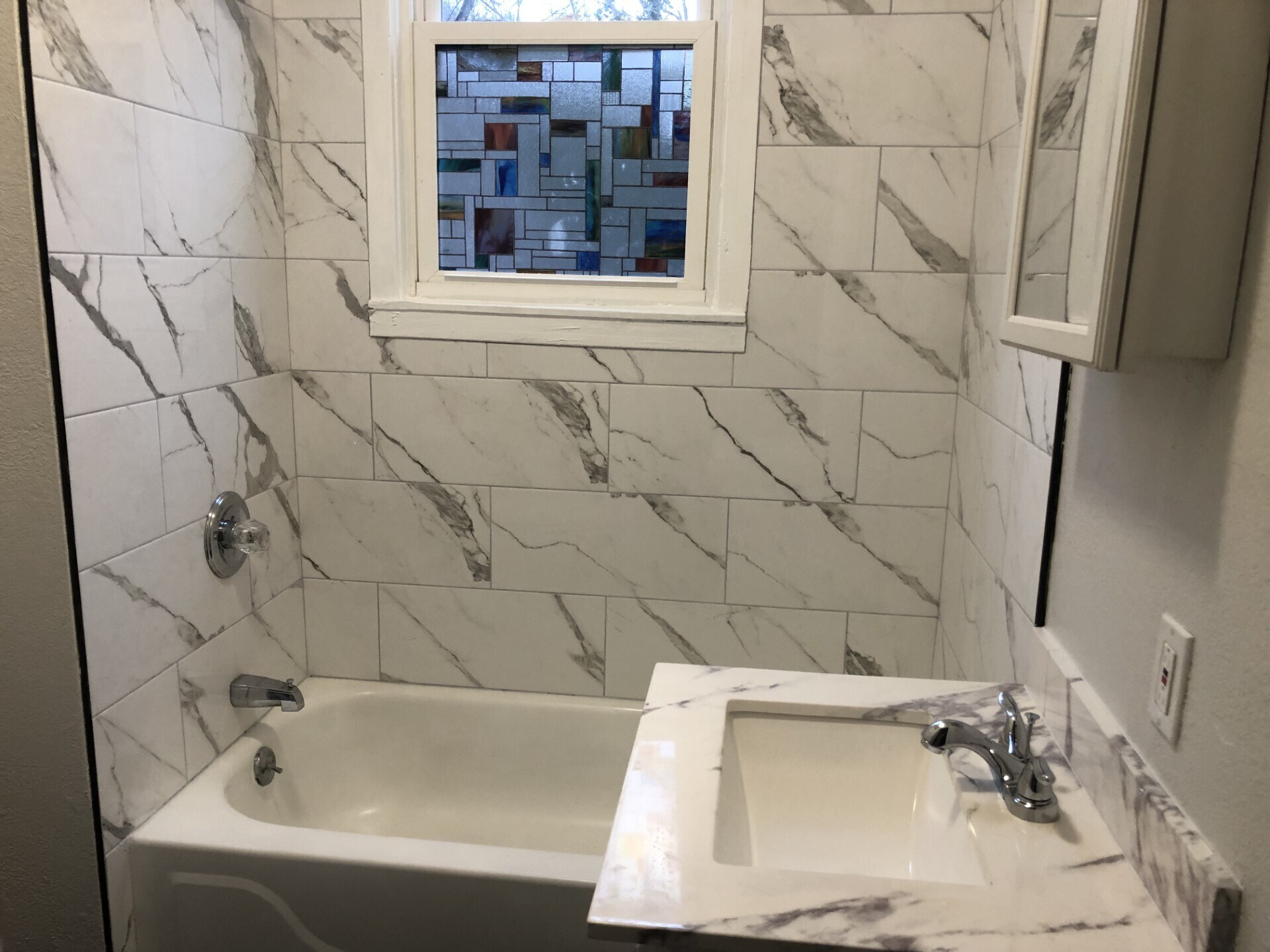 Building Photo - 516 Center Ave