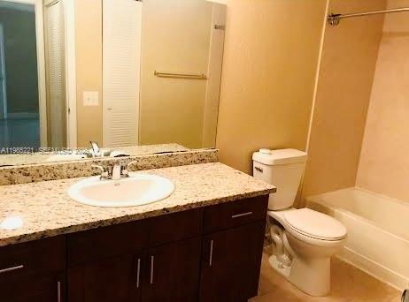 Building Photo - 417 Vista Isles Dr