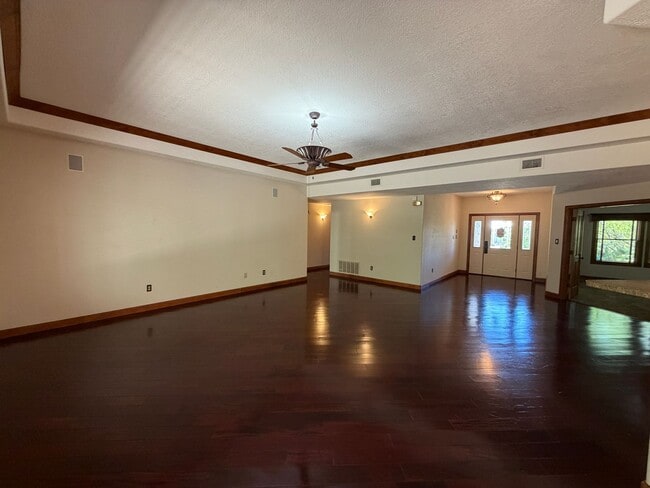 Building Photo - Beautiful 3 Bedroom Single Story Custom Home Plus Office Available Near Tramway Blvd NE & I-40!