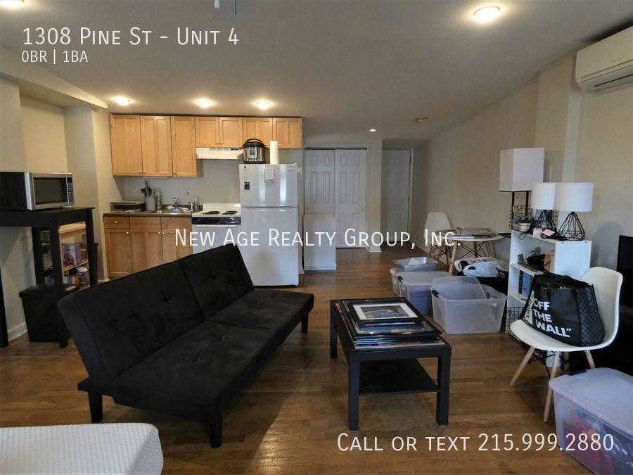 Building Photo - 1308 Pine St