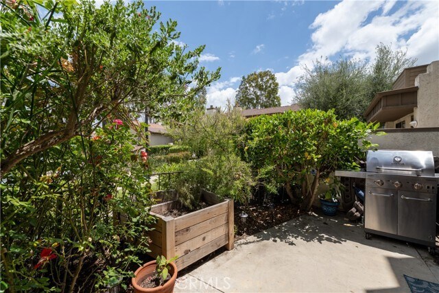Building Photo - 21500 Califa St
