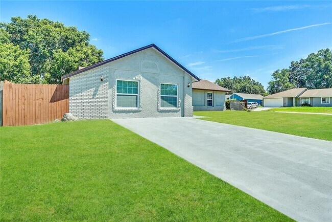Building Photo - 6446 Powers Pointe Cir