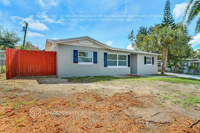 Building Photo - 3401 Paris Pl