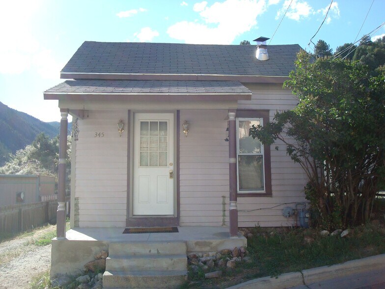 Building Photo - 345 8th Ave