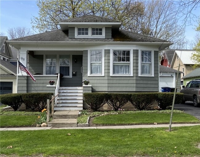 Building Photo - 98 Charlotte St