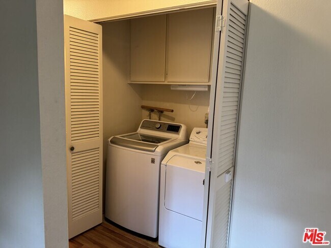 Building Photo - 3635 Via Pacifica Walk