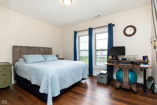 Building Photo - 405 Keystone Ave