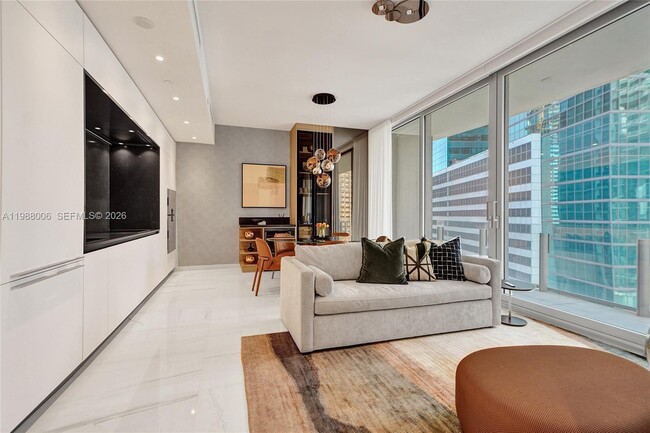 Building Photo - 300 Biscayne Blvd Way
