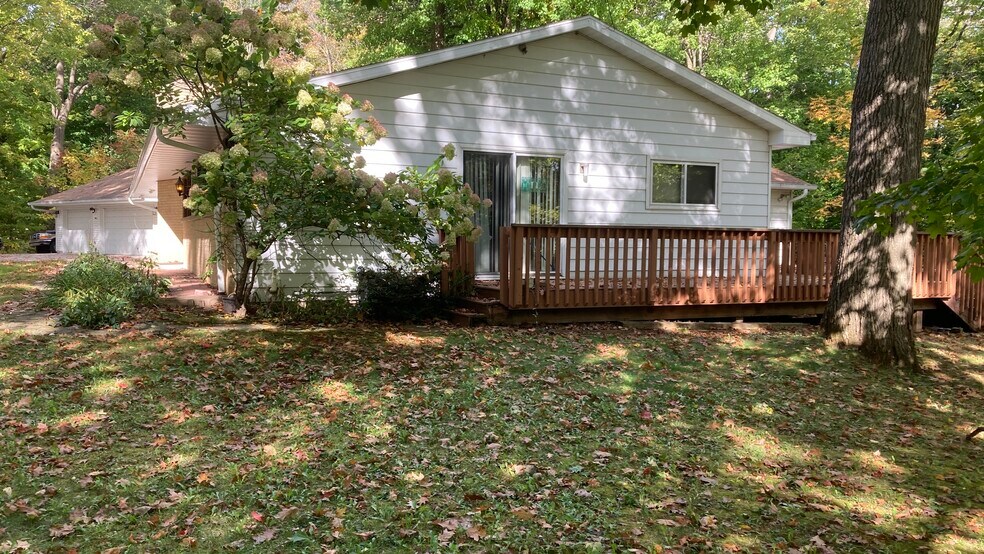 Building Photo - 3710 N Overland Rd