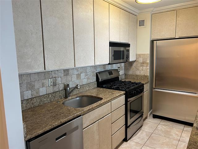 Building Photo - 3883 Turtle Creek Blvd