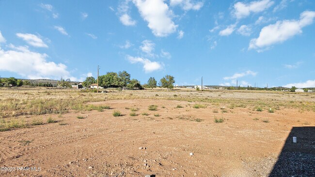 Building Photo - 25129 Constitution Dr