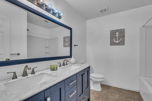 Building Photo - 12748 Gillon Dr
