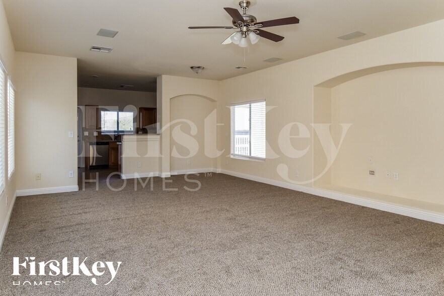 Building Photo - 1680 Dark Wolf Ave