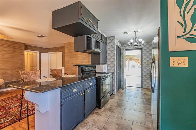 Building Photo - 618 Magnolia St