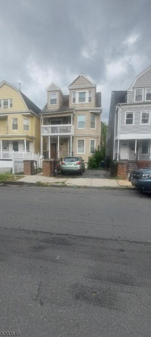 Primary Photo - 180 N 16th St