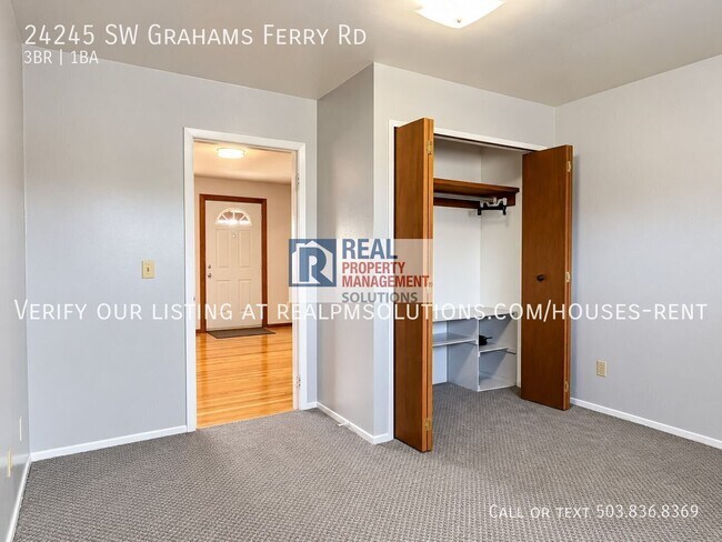 Building Photo - 24245 SW Grahams Ferry Rd