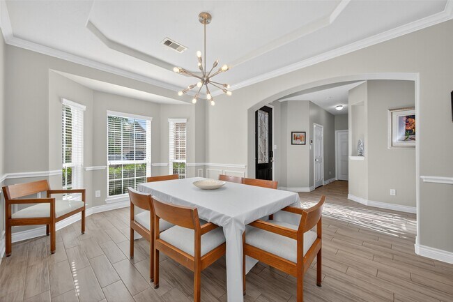 Building Photo - 25214 Evergreen Bend Dr