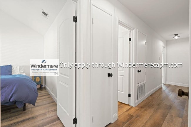 Building Photo - Beautiful Townhome in Orangvale