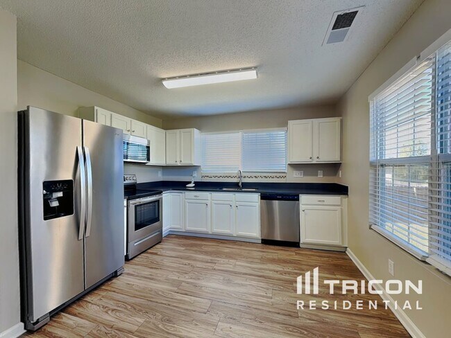 Building Photo - 314 Stone Meadow Dr