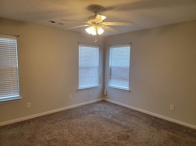 Building Photo - Hogansville Rental, 3 Bedroom, 2 Bath, Aug...