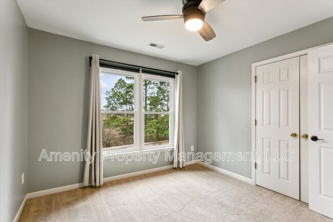 Building Photo - 141 Pine Creek Dr