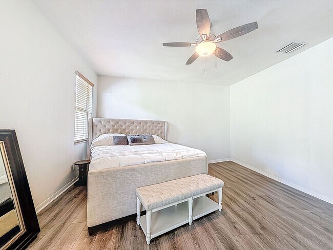Building Photo - Now for Rent – Spacious 4-Bedroom Home in ...
