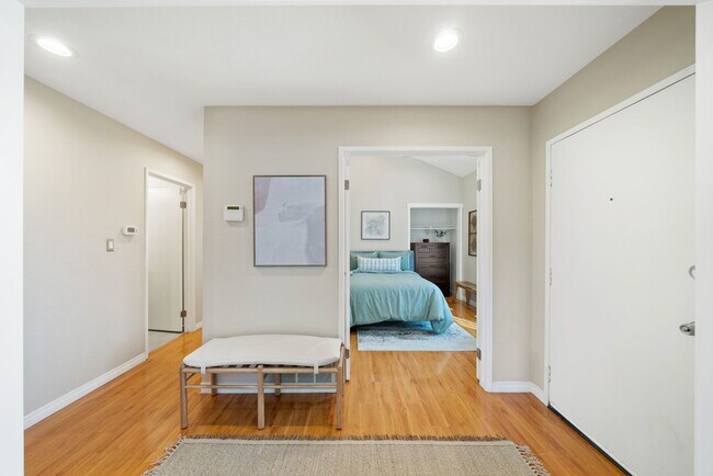 Building Photo - 12841 Forest Dr