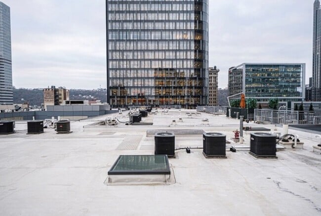 Building Photo - Fully Furnished Luxury Penthouse Condo Located in Downtown Pittsburgh