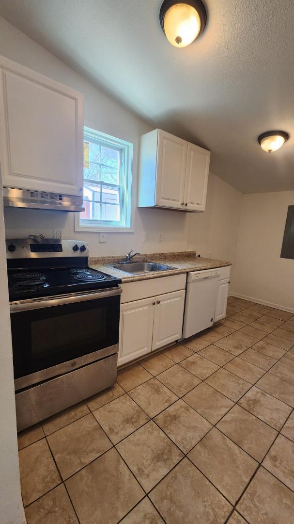 Building Photo - 4 Arnco Second St