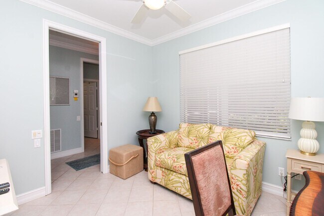 Building Photo - ** 2 PLUS DEN\2 BATH CONDO IN BARBADOS AT ...