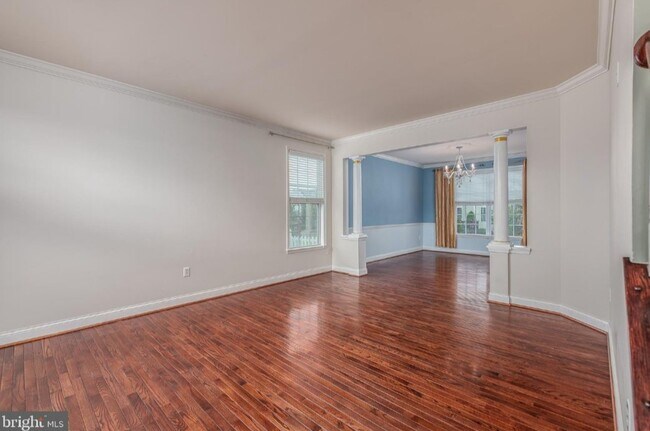 Building Photo - 73 Anthony Taylor Way