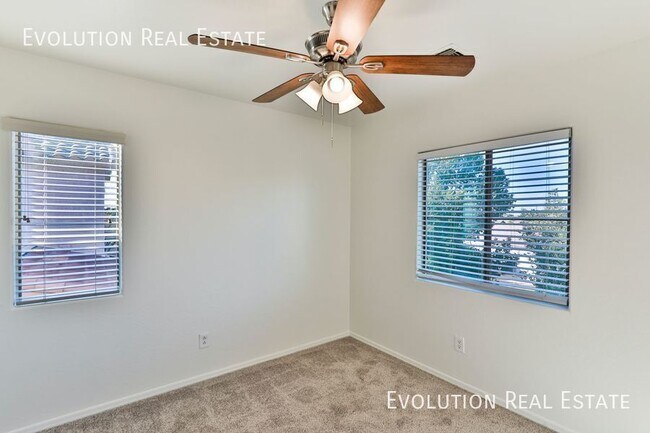 Building Photo - MOVE IN READY! 4 Bedroom Home in La Aldea